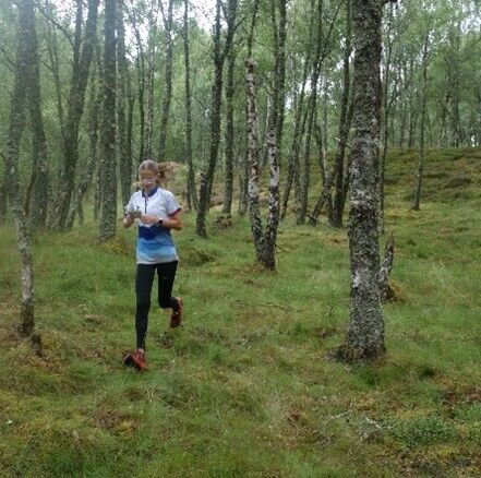 Fay Thomas enjoying the complex terrain on tour